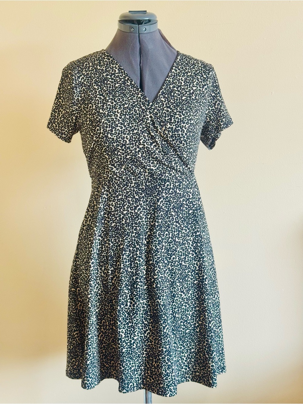 Leopard Print Wrap-Style Short Sleeve Dress - Black/Cream